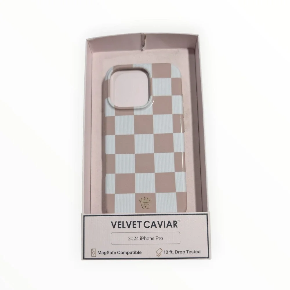 Nn6-U Velvet Caviar‎ Magsafe Case for Apple iPhone 16 Pro - Checker Nude